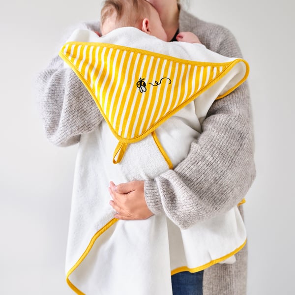 GRÖNFINK Toalla para bebé con capucha, amarillo, 31x31 "